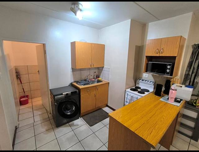 2 BEDROOM APARTMENT FOR SALE IN HILLCREST